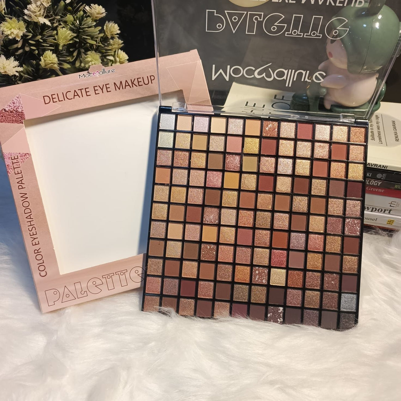 MOCALLURE 132 NUDE COLOR EYESHADOW PALETTE