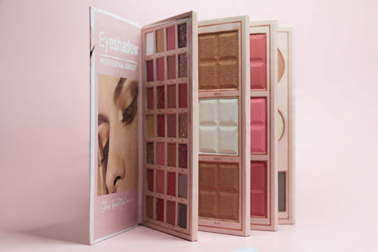 Mocallure 47 colour 4 pages makeup book palette
